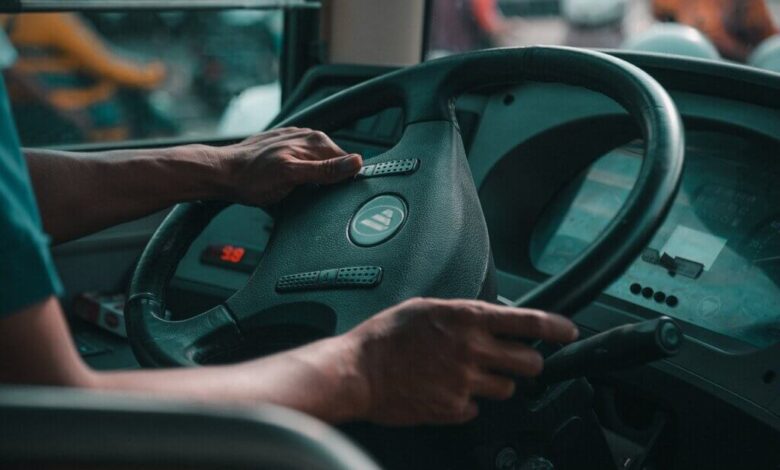 فرص عمل سائقين حافلات لنقل العمال في أمريكا براتب يصل الى 16 دولار لساعة
