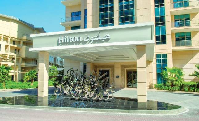 فنادق هيلتون قطر تبحث عن موظفين في أقسام متعددة – تعرف على الشروط